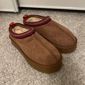 UGG WOMEN'S TAZZ SLIPPERS